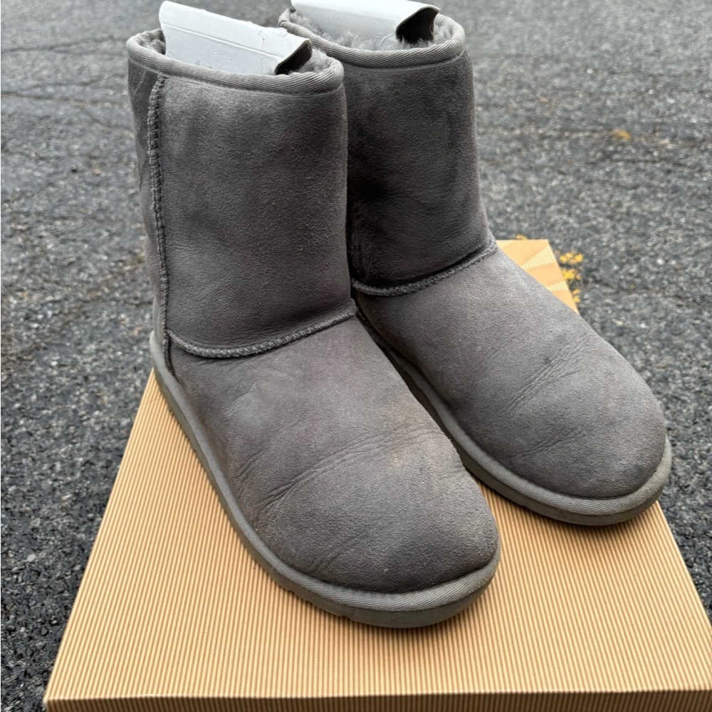 Big Kids Classic Grey Ugg